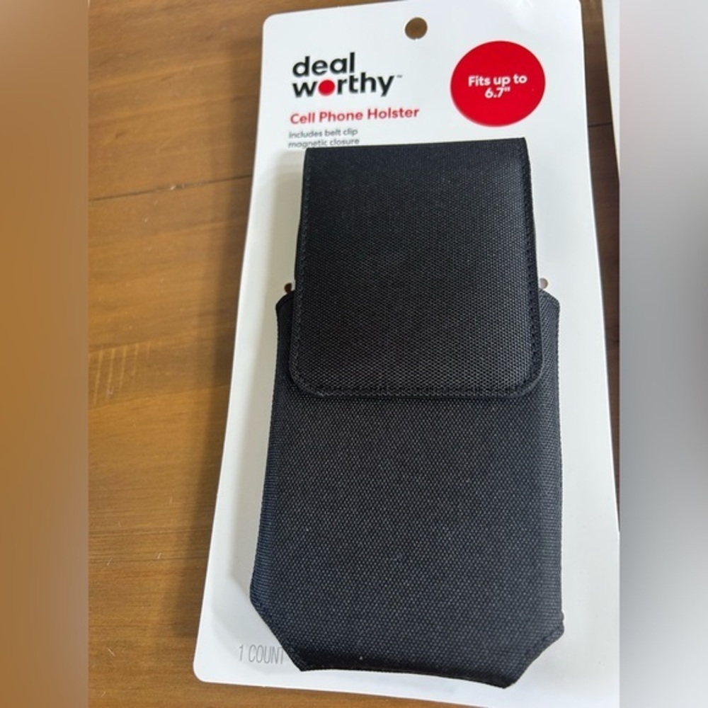 NWT Deal Worthy Black Cell Phone Holster - Fits Up to 6.7"